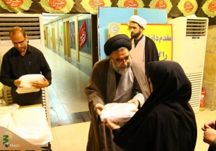 تقدیر  از خدمات فرهنگی بعثه مقام معظم رهبری و ستاد عمره و عتبات دانشگاهیان

حجت الاسلام والمسلمین ابوترابی امام جمعه موقت تهران طی مراسمی با حضور در گردهمایی دانشجویان در کربلای معلی از خدمات فرهنگی بعثه و ستاد عتبات دانشگاهیان در عراق به دانشجویان و دانش