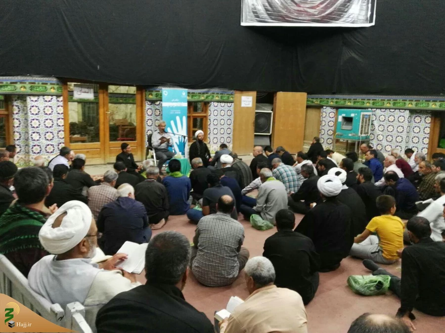 کمیل عاشقانه زائران ایرانی در جوار ملوکتی حرم امامین عسکریین(ع)

ندای یارب یارب از کمیل شورآفرین امیرمؤمنان به درگاه ایزد یکتا این بار از حنجره زائران ایرانی به آسمان رسید. 2
