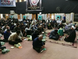 کمیل عاشقانه زائران ایرانی در جوار ملوکتی حرم امامین عسکریین(ع)

ندای یارب یارب از کمیل شورآفرین امیرمؤمنان به درگاه ایزد یکتا این بار از حنجره زائران ایرانی به آسمان رسید. 2