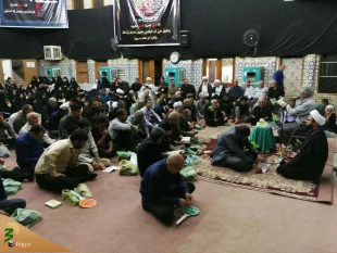 کمیل عاشقانه زائران ایرانی در جوار ملوکتی حرم امامین عسکریین(ع)

ندای یارب یارب از کمیل شورآفرین امیرمؤمنان به درگاه ایزد یکتا این بار از حنجره زائران ایرانی به آسمان رسید. 2