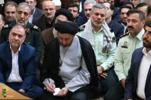 جمعی از مسئولان و دست‌اندرکاران حج با رهبر معظم انقلاب دیدار کردند 11