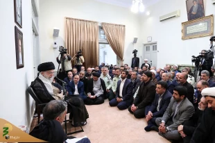 جمعی از مسئولان و دست‌اندرکاران حج با رهبر معظم انقلاب دیدار کردند 20