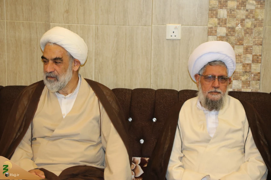 دیدار نماینده بعثه رهبری در عراق با آیت الله محسن قمی

حجت الاسلام و المسلمین نجفی روحانی نماینده بعثه رهبری در عراق با آیت الله محسن  قمی معاون ارتباطات مردمی دفتر رهبری کرد. 3