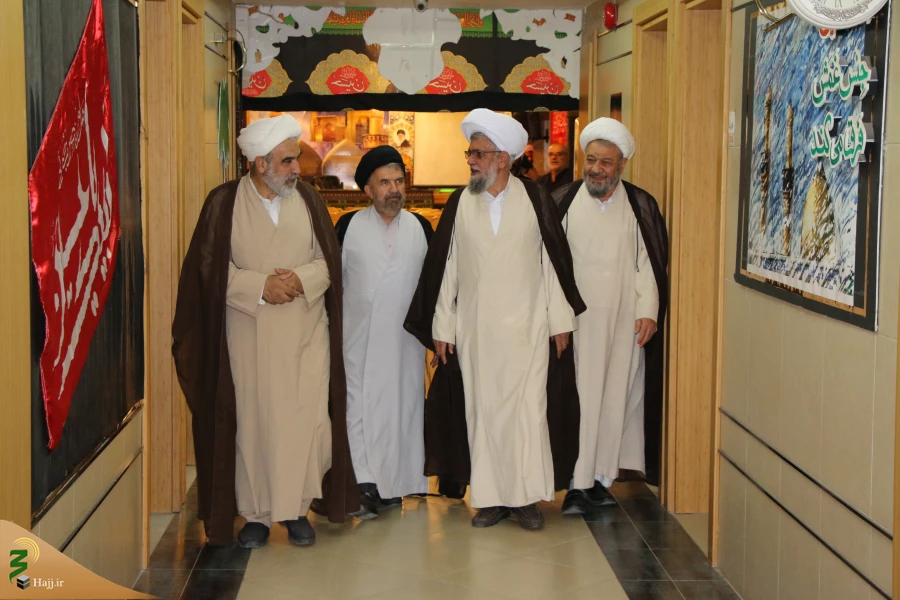 دیدار نماینده بعثه رهبری در عراق با آیت الله محسن قمی

حجت الاسلام و المسلمین نجفی روحانی نماینده بعثه رهبری در عراق با آیت الله محسن  قمی معاون ارتباطات مردمی دفتر رهبری کرد. 4