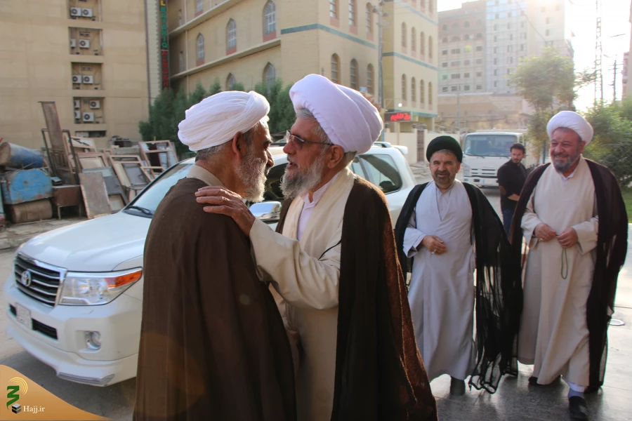 دیدار نماینده بعثه رهبری در عراق با آیت الله محسن قمی

حجت الاسلام و المسلمین نجفی روحانی نماینده بعثه رهبری در عراق با آیت الله محسن  قمی معاون ارتباطات مردمی دفتر رهبری کرد. 2