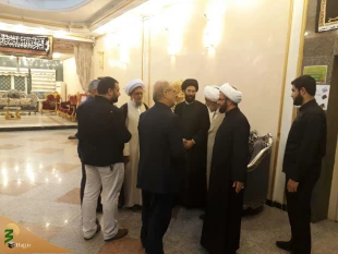 بازدید آیت الله حاج شیخ محسن قمی و هیئت همراه از دفتر نمایندگی بعثه رهبری در کاظمین 6