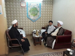 بازدید آیت الله حاج شیخ محسن قمی و هیئت همراه از دفتر نمایندگی بعثه رهبری در کاظمین 5
