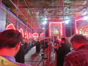 طنین ندای أَیْنَ الطَّالِبُ بِدَمِ الْمَقْتُولِ بِکَرْبَلاَءَ در خیمه گاه حسینی 
 7
