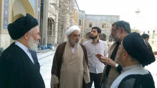 بازدید عضو شورای نمایندگی رهبری در دانشگاه‌ها از صحن حضرت زهرا (س) در نجف اشرف 6