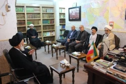 عضو شورای نمایندگی رهبری در دانشگاه‌های کشور:
معرفت افزایی باید مهم‌ترین دستاورد سفر به عتبات عالیات باشد
 2