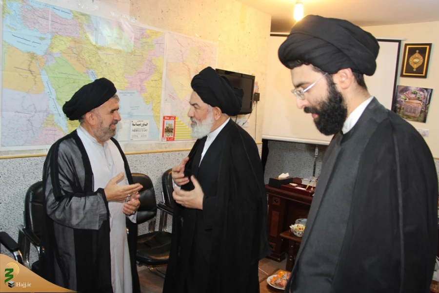 عضو شورای نمایندگی رهبری در دانشگاه‌های کشور:

معرفت افزایی باید مهم‌ترین دستاورد سفر به عتبات عالیات باشد
 5