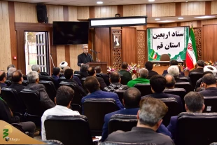 روایتگری مصور عاشورا با چهار زبان در قرارگاه اربعین استان قم 15