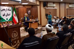 روایتگری مصور عاشورا با چهار زبان در قرارگاه اربعین استان قم 21