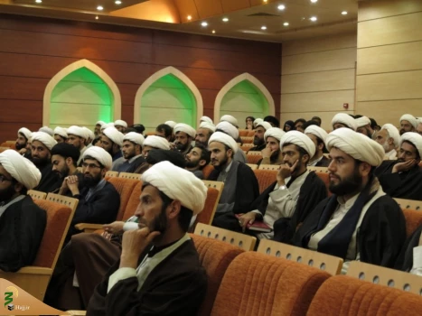 برگزاری نشست علمی کارکردهای سیاسی اجتماعی ... اربعین در گردهمایی مبلغین اربعین 97 در دفتر پژوهشکده حج و زیارت خراسان رضوی :

نشست علمی «کارکردهای سیاسی اجتماعی پیاده روی اربعبن حسینی» 2