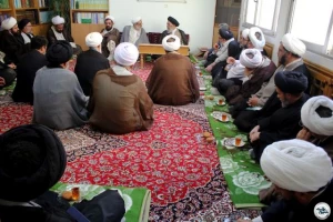 امام جمعه اصفهان: اربعین یک مسئله سیاسی عبادی است