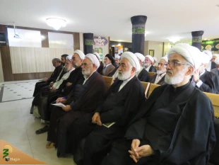 در پیاده روی اربعین در هر قدمش هزار حسنه داده می شود
 5