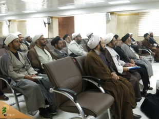همایش روحانیون مبلغ و مبلغه های موکبهای اربعین استان قم برگزار شد 2