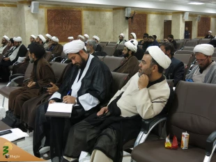همایش روحانیون مبلغ و مبلغه های موکبهای اربعین استان قم برگزار شد 12
