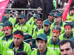 معاون خدمات شهری و محیط‌زیست شهری شهرداری مشهد:

خدمت‌رسانی به زوار امام حسین (ع) توفیقی شایسته است