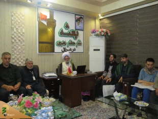 حجت الاسلام والمسلمین نجفی روحانی :

دیدارگروه روشن دلان با نماینده بعثه مقام معظم رهبری در عراق 3