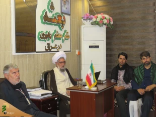 حجت الاسلام والمسلمین نجفی روحانی :

دیدارگروه روشن دلان با نماینده بعثه مقام معظم رهبری در عراق 4