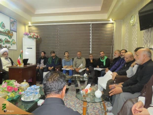 حجت الاسلام والمسلمین نجفی روحانی :

دیدارگروه روشن دلان با نماینده بعثه مقام معظم رهبری در عراق 6