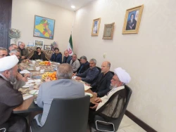 آخرین جلسه توجیهی وهماهنگی رسمی مراسم اربعین حسینی در کربلای معلی برگزار شد:

  2