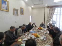 آخرین جلسه توجیهی وهماهنگی رسمی مراسم اربعین حسینی در کربلای معلی برگزار شد:

  2