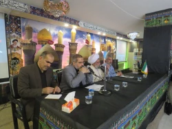 در گردهایی بزرگ موکب داران اربعین حسینی عنوان شد:

موکب داران  پرچم داران امام حسین(ع) 2