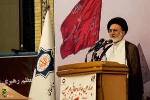 حجت‌الاسلام والمسلمین قاضی‌‌عسکر: 

هدفمند بودن راهپیمایی اربعین باید تبیین شود 8