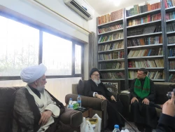 در دیدار با آیت الله سیدمرتضی قزوینی عنوان شد:

اربعین همایشی مذهبی با پیامی سیاسی است. 2