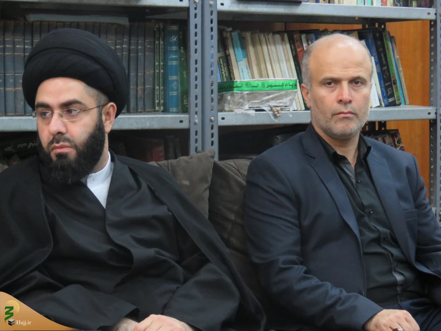 در دیدار با آیت الله سیدمرتضی قزوینی عنوان شد:

اربعین همایشی مذهبی با پیامی سیاسی است. 2
