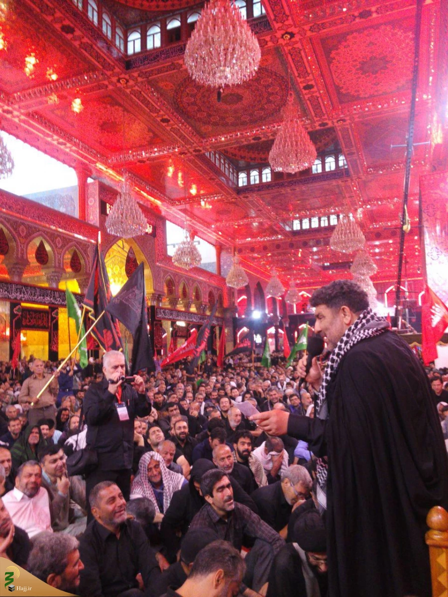 گزارش تصویری مداحی حاج سعید حدادیان در حرم مطهز امام حسین علیه السلام:

سیل خروشان جمعیت در مراسم صبحگاهی حرم سرور ور یالار شهیدان 2