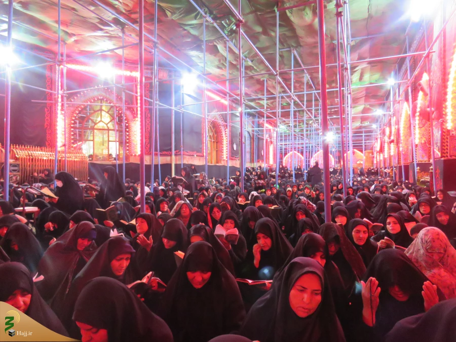 گزارش تصویری برگزاری دعای پرفیض کمیل در خیمه گاه حسینی:

استقبال کم نظیر زوار اربعین حسینی از مراسمات بعثه مقام معظم رهبری در کربلا
 3