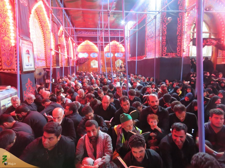 گزارش تصویری برگزاری دعای پرفیض کمیل در خیمه گاه حسینی:

استقبال کم نظیر زوار اربعین حسینی از مراسمات بعثه مقام معظم رهبری در کربلا
 4