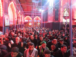 گزارش تصویری برگزاری دعای پرفیض کمیل در خیمه گاه حسینی:

استقبال کم نظیر زوار اربعین حسینی از مراسمات بعثه مقام معظم رهبری در کربلا
 5