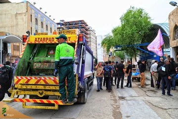 مسئول دفتر نمایندگی بعثه مقام معظم رهبری در نجف اشرف:
حضور داوطلبانه پاکبانان برای خدمت به زائران اربعین حرکتی زیبا و باعث پویایی و امیدبخشی
است.
 2