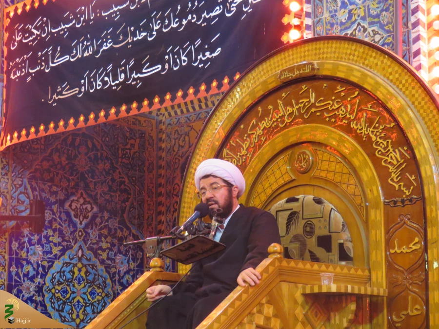 حجت الاسلام عالی در حرم مطهر امام حسین (ع):

شرط رسیدن به توحید خالص، تسلیم در برابر امام معصوم است. 6