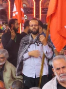 گزارش تصویری: حال و هوای بیرق داران موکب امام رضا (ع) در حرم امام حسین (ع) 

ما حامل لوای تو هستیم یا حسین (ع)
 10