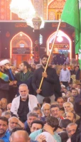 گزارش تصویری: حال و هوای بیرق داران موکب امام رضا (ع) در حرم امام حسین (ع) 

ما حامل لوای تو هستیم یا حسین (ع)
 13