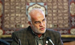 معاون اماکن متبرکه و امور زائران آستان قدس رضوی خبر داد:


خدمت‌رسانی آستان قدس رضوی به زائران اربعین در ۸ مرز ایران و ۵ منطقه عراق
 2