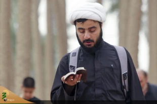تصاویر: پیاده روی زائران اربعین از کنار رود فرات 11