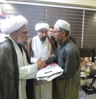 دیدار جمعی از علمای اهل سنت کردستان با نماینده بعثه رهبری در کشور عراق:

امام حسین (ع) از همه بشریت دلربایی می کند . 5