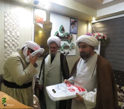 دیدار جمعی از علمای اهل سنت کردستان با نماینده بعثه رهبری در کشور عراق

امام حسین (ع) از همه بشریت دلربایی کرئه است 4
