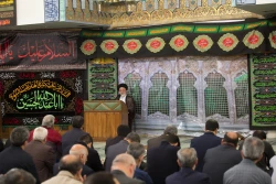 درجمع کارکنان سازمان حج و زیارت و بعثه مقام معظم رهبری مطرح شد:

هدف گزاری زیارت اربعین در بیان نماینده ولی فقیه در امور حج و زیارت 4
