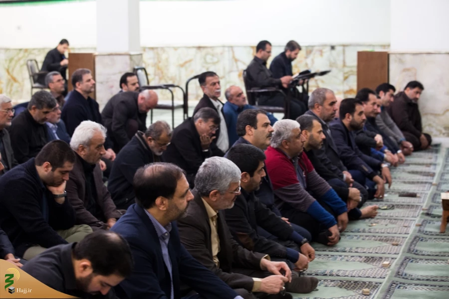 درجمع کارکنان سازمان حج و زیارت و بعثه مقام معظم رهبری مطرح شد:

هدف گزاری زیارت اربعین در بیان نماینده ولی فقیه در امور حج و زیارت 5