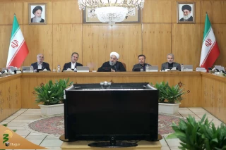 رئیس جمهور:

مقایسه راهپیمایی اربعین با مراسم عظیم حج درست نیست + صوت