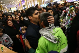 مدیرکل هماهنگی و نظارت بر خدمات شهری شهرداری مشهد خبر داد:

فعالیت 7 هزار پاکبان در شهر مشهد هم‌زمان با روزهای پایانی ماه صفر 4