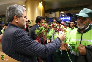 مدیرکل هماهنگی و نظارت بر خدمات شهری شهرداری مشهد خبر داد:

فعالیت 7 هزار پاکبان در شهر مشهد هم‌زمان با روزهای پایانی ماه صفر 12