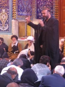 سخنران حرم مطهر امام حسین (ع):

زینب کبری (س) مظهر شجاعت، عفاف، صبر و عبادت است.  7